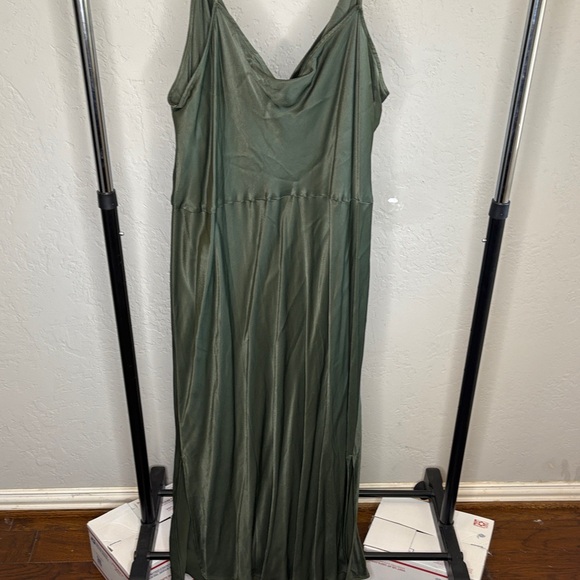 Anthropologie Dresses & Skirts - Anthropologie Olive Green Maxi Dress